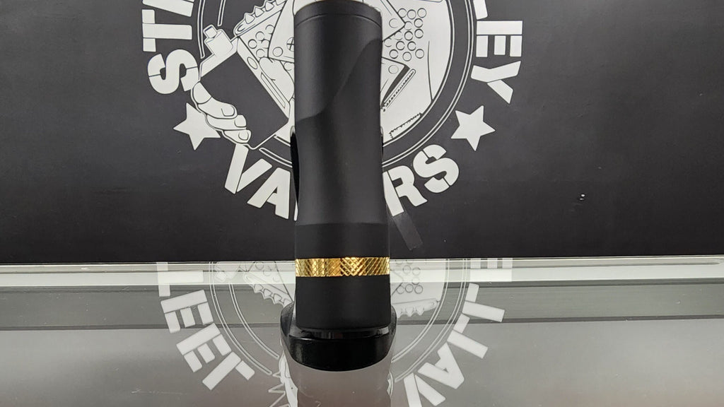 Dreamer Clutch - black gold image