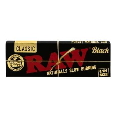 RAW Classic Black 1¼ Size Rolling Papers