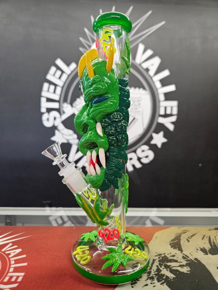 420 Dragon Glow in the dark water pipe - Image 2